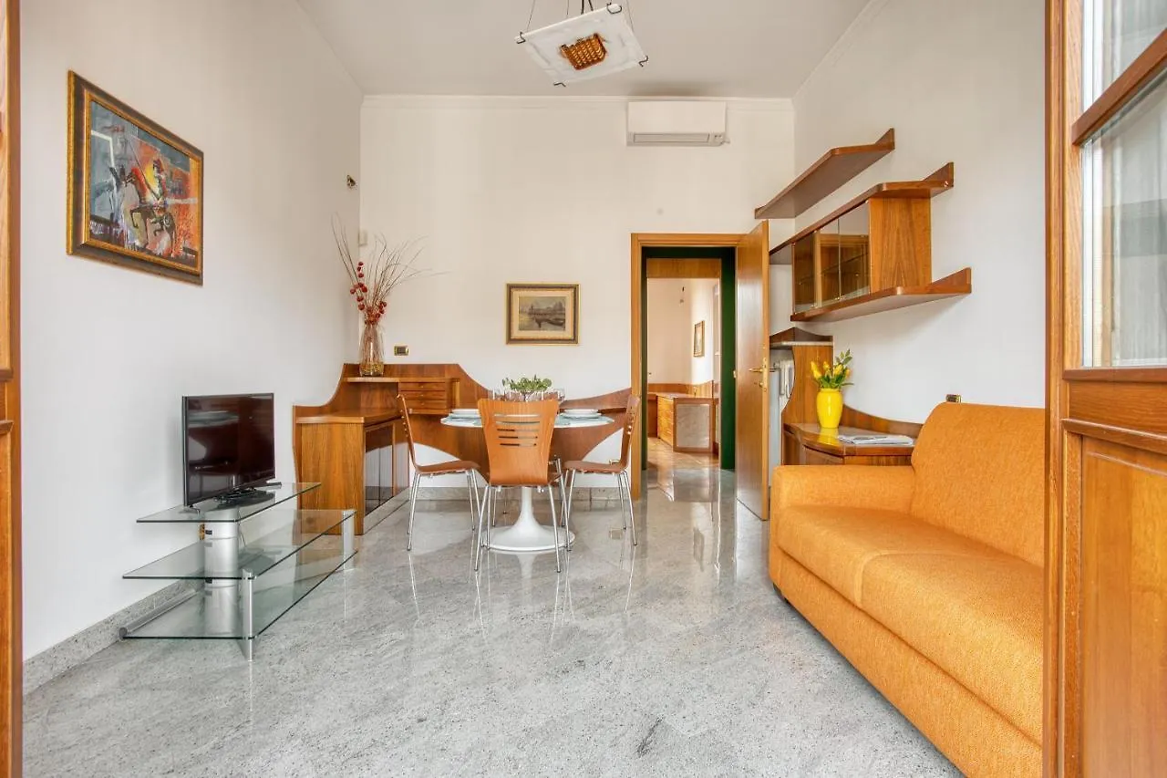 Joivy Captivating Flat With Balcony location