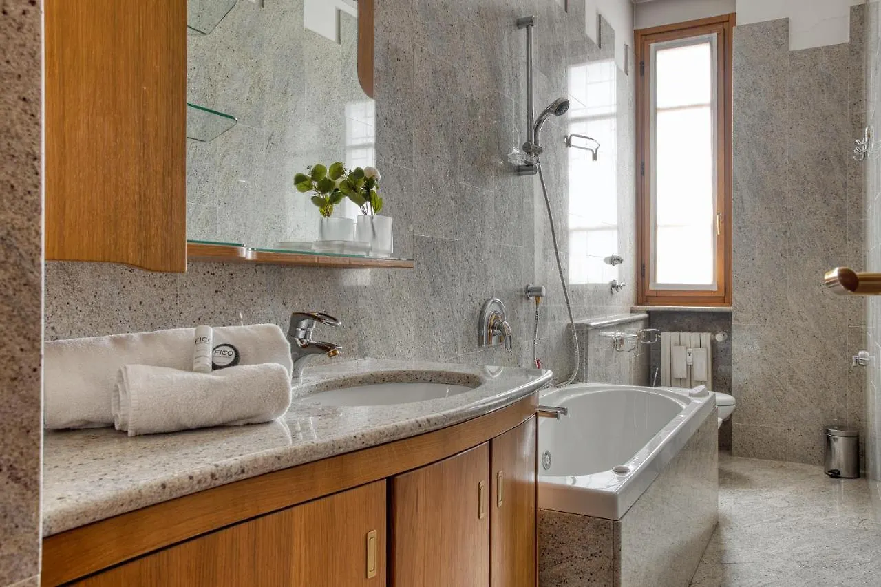 Apartment Joivy Captivating Flat With Balcony Milan Italy