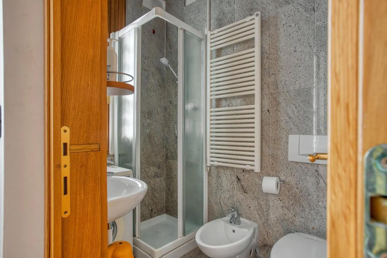 Joivy Captivating Flat With Balcony Milan