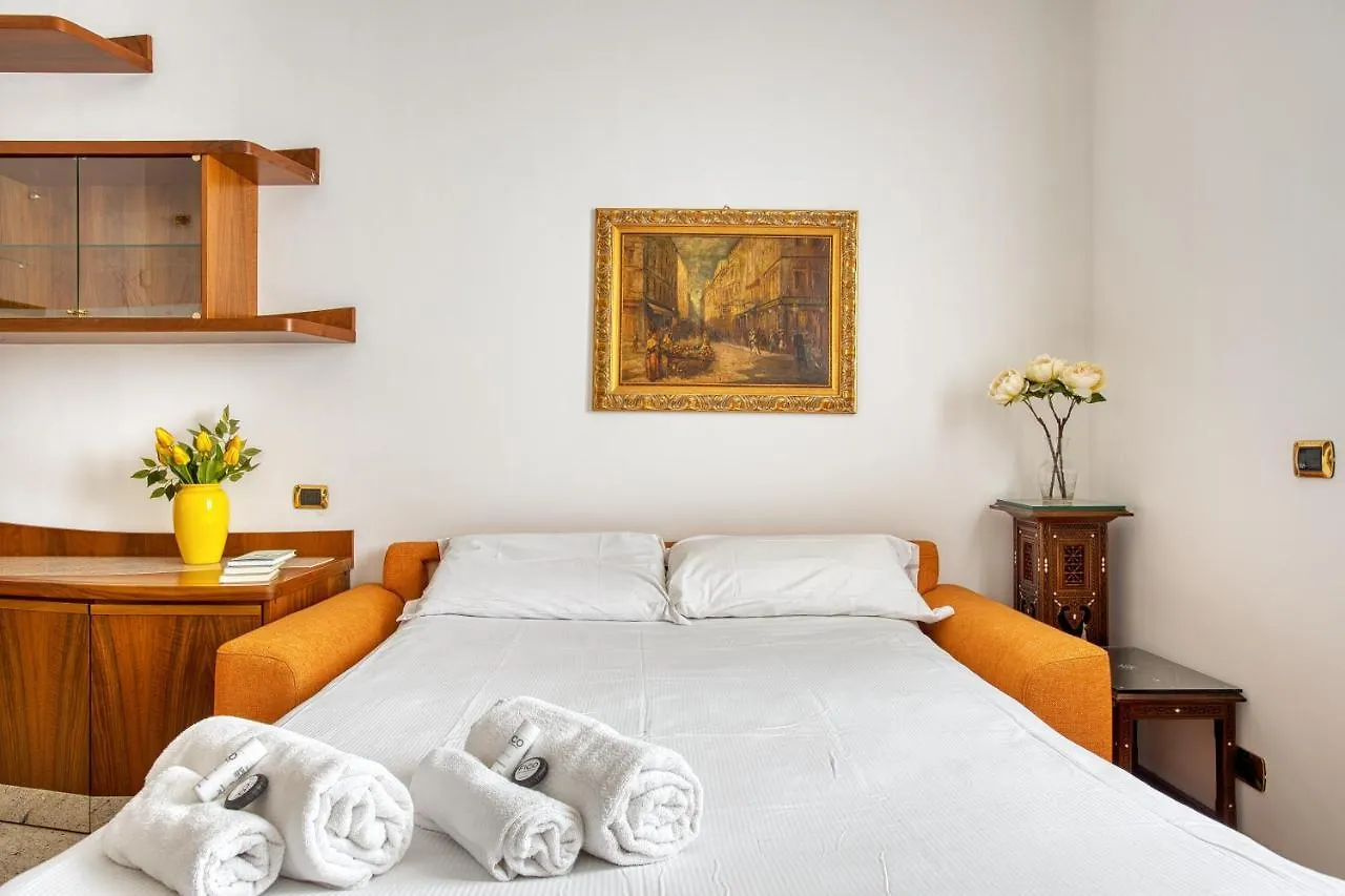 Joivy Captivating Flat With Balcony Milan Apartment