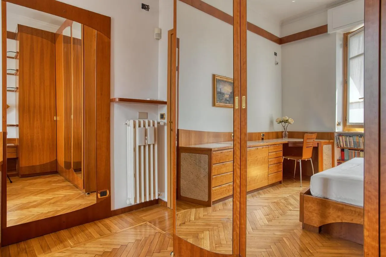 Joivy Captivating Flat With Balcony Milan 0*,  Italy