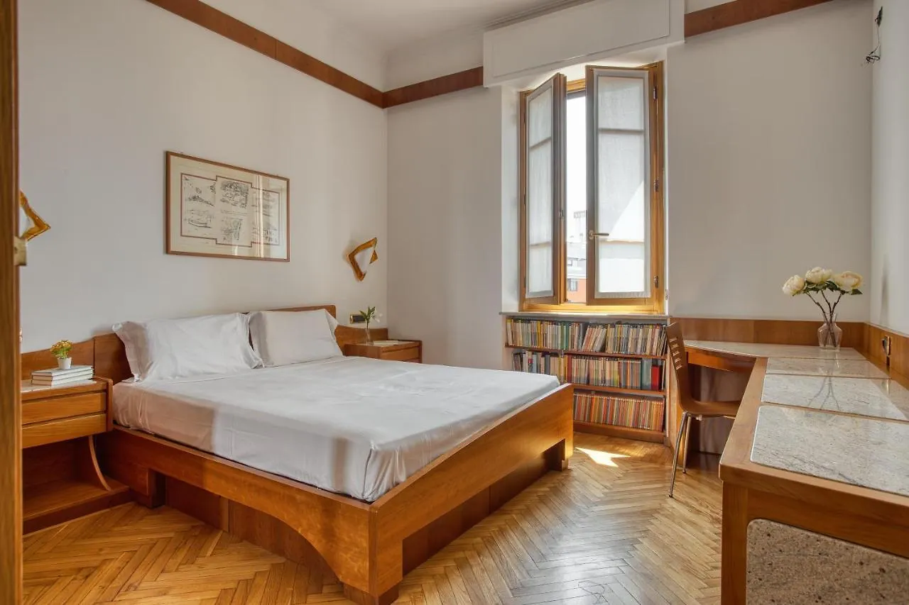 Apartment Joivy Captivating Flat With Balcony Milan